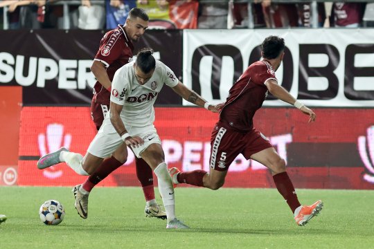 CFR Cluj - Rapid, de la 20:30, pe iAMsport.ro. Giuleștenii se pot distanța la 6 puncte de locul secund!