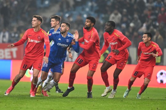 FCSB vrea un fundaș rebel, liber de contract. A fost dat afară după ce a intrat în conflict cu șefii