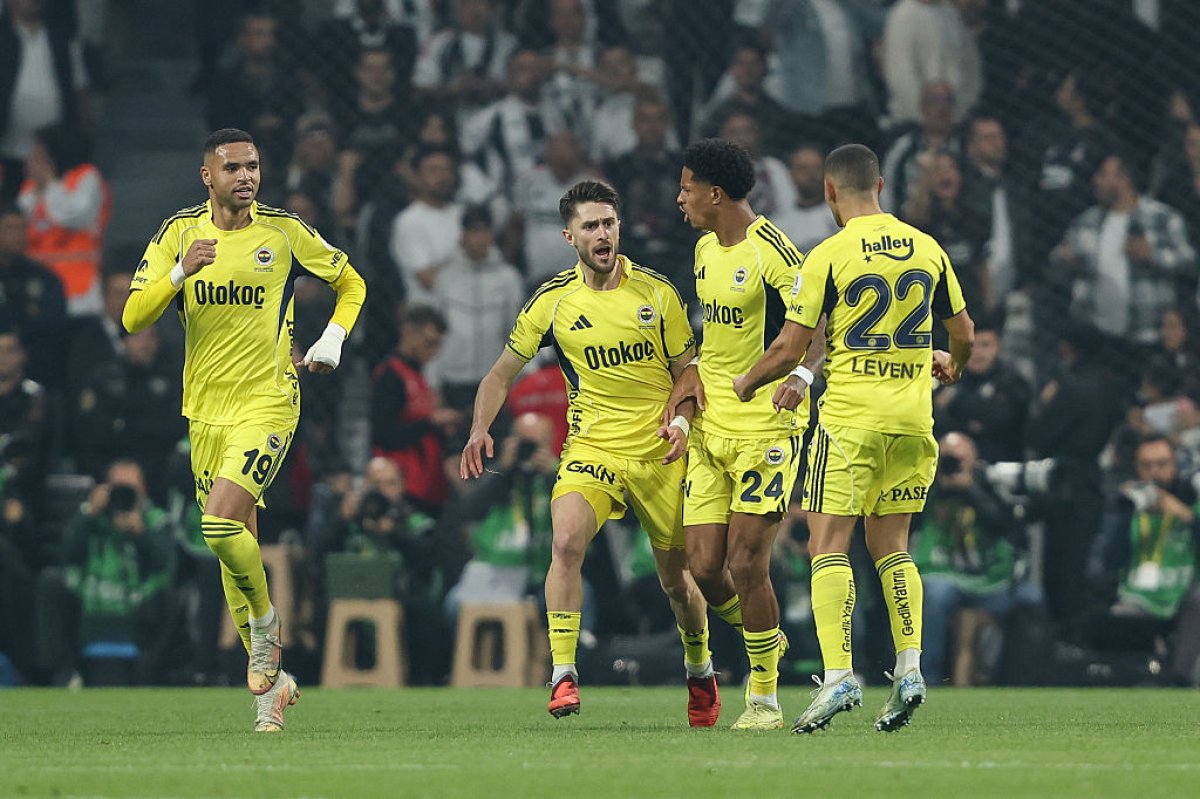 Fenerbahce este pe locul 2 în campionat, la un punct de liderul Galatasaray