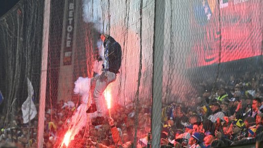 Zenica a trecut, dar traumele rămân. ”Vreți să ne omorâți?”. Polițiștii din Bosnia, cu poza bannerului pro-Mladic pe telefoane: ”Dacă-i prindem, pușcărie direct”