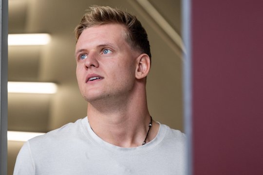 Mick Schumacher rămâne departe de Formula 1. Ce a ales fiul lui Michael