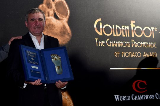 Fotbalistul român care l-a îngenuncheat pe Gică Hagi la un turneu final