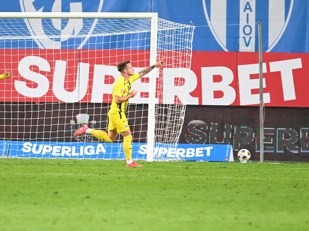 Alex Pop, după golul pe care l-a marcat în poarta Universității Craiova