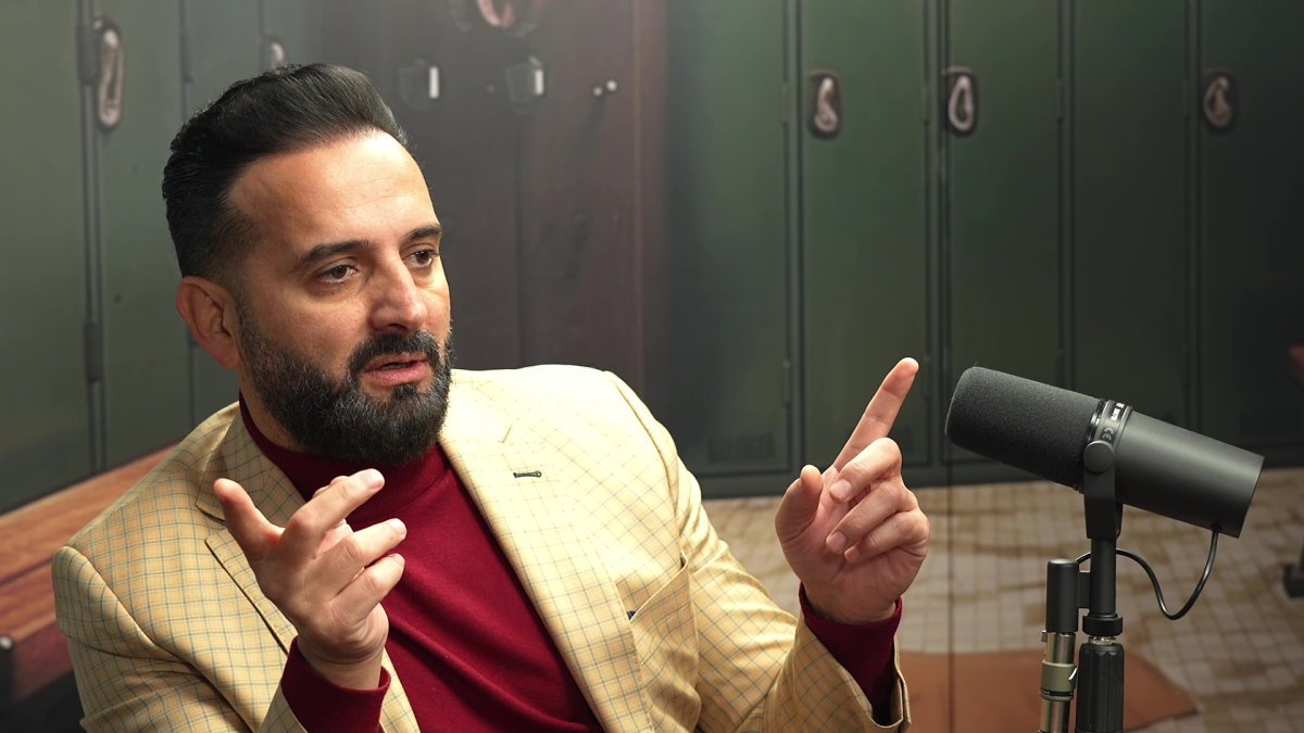 Înainte să îl descopere pe Dumnezeu, a ”descoperit” toate domnișoarele din oraș: ”Aveam o agendă aranjată alfabetic”