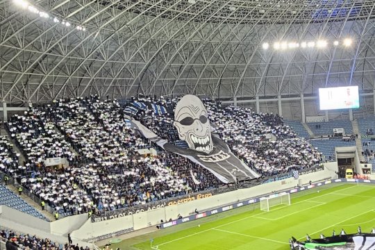 Scenografia specială pregătită de fanii Craiovei pentru meciul cu Mainz: ”Lângă Știința la fiecare pas”. Câți nemți au venit în Bănie