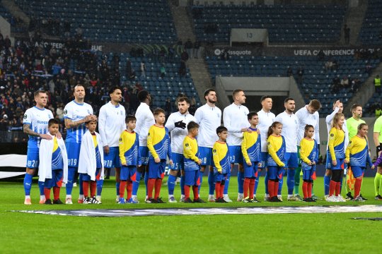 Scenografia specială pregătită de fanii Craiovei pentru meciul cu Mainz: ”Lângă Știința la fiecare pas”. Câți nemți au venit în Bănie