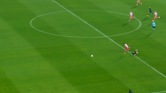 A fost de cartonaș roșu? Tebo Uchenna, eliminat după un duel cu Darius Olaru