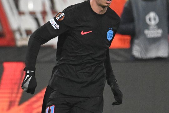 Probleme cu sponsorul pentru FCSB. De ce a dispărut logo-ul companiei la meciul cu Steaua Roșie Belgrad