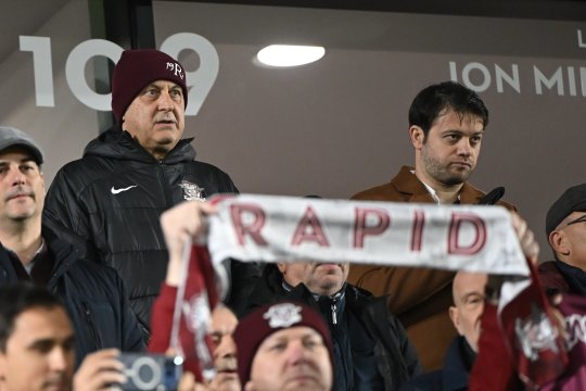 Mesajul în limba maghiară lăsat de Rapid celor de la Csikszereda în lojă