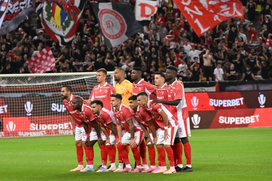 Dinamo dă vina pe fanii Stelei după acuzațiile Oțelului Galați: ”Respectul reciproc e esențial!”
