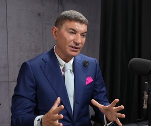 Atac NUCLEAR la adresa lui Borcea: ”Nu a citit nici «Mersul Trenurilor» și a scris «Am fost președintele unui vis: Dinamo»! O mizerie”