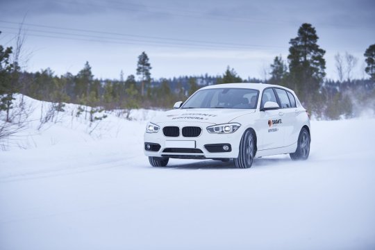 Jantele de aliaj, avantaje și dezavantaje în funcție de tipul lor (P)