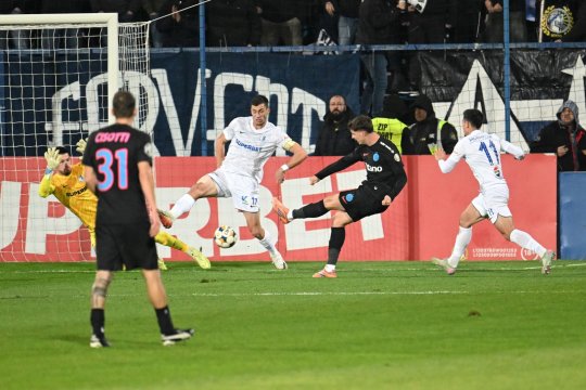 Farul Constanța - FCSB 1-2, pe iAMsport.ro. ”Marinarii” lovesc bara a doua oară. Ocazii și la poarta lui Buzbuchi