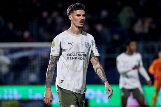 Antrenorul lui PSV a spus lucrurilor pe nume în cazul lui Dennis Man, neutilizat în victoria cu Volendam