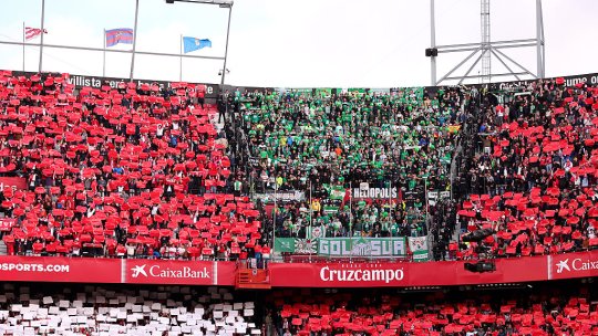 Derby-ul Sevilla-Betis a fost întrerupt din cauza incidentelor din tribune