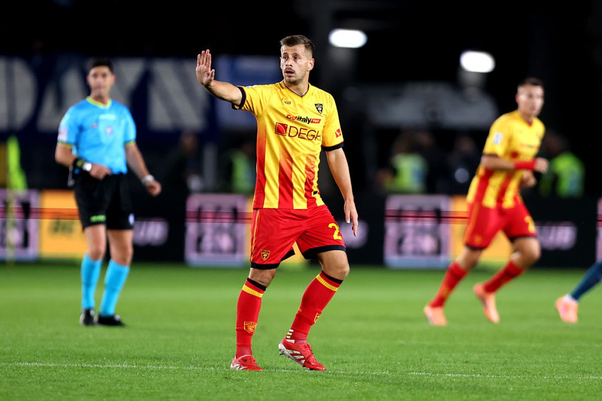 Rapidul s-a axat în ultima vreme pe piața jucătorilor din Balcani, aducând la echipă în ultima vreme mai mulți fotbaliștikosovari