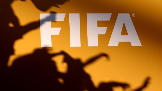 FIFA pregătește o nouă schimbare de regulament împotriva jucătorilor care trag de timp. Măsura e testată la competiția unde participă Cosmin Olăroiu