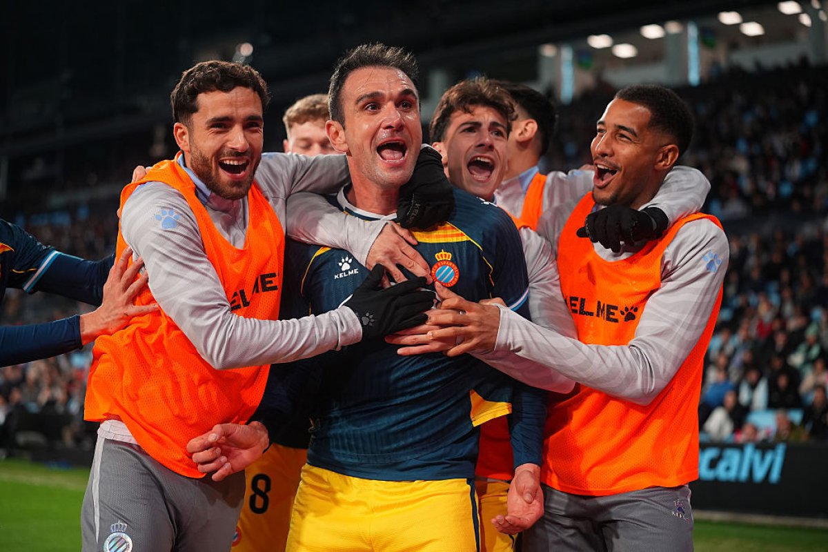 Bucuria celor de la Espanyol după marcarea golului care s-a dovedit a fi decisiv în stabilirea câștigătoarei