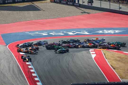 Cum ar putea produce cursele Sprint mai mult spectacol. Propuneri inedite din partea unui pilot