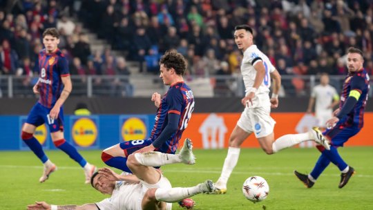 Basel - FCSB 1-0, ACUM pe iAMsport.ro. Dezastru pentru campioana României. Târnovanu este eliminat după nici un sfert de oră și elvețienii deschid scorul