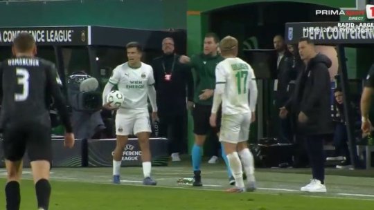 Rădoi, "executat" de central după doar 19 minute. Antrenorul Craiovei a fost eliminat după două galbene primite rapid