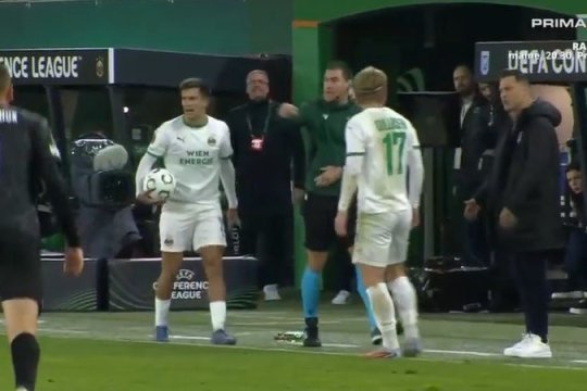 Rădoi, "executat" de central după doar 19 minute. Antrenorul Craiovei a fost eliminat după două galbene primite rapid