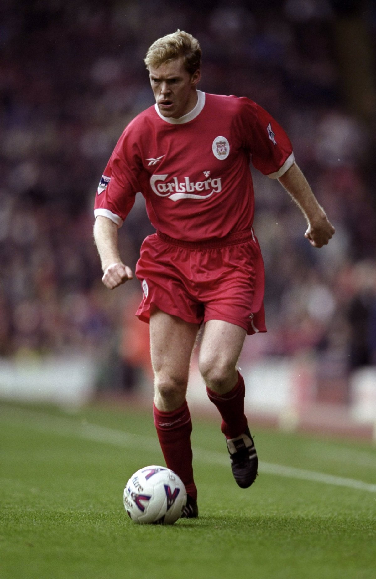 Steve Staunton are 147 de meciuri jucate pentru Liverpool