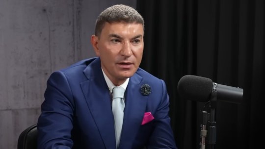 Cristi Borcea, surprins cu o tânără la braț pe străzile din Marsilia: "Era trasă prin inel, mai înaltă decât el!"