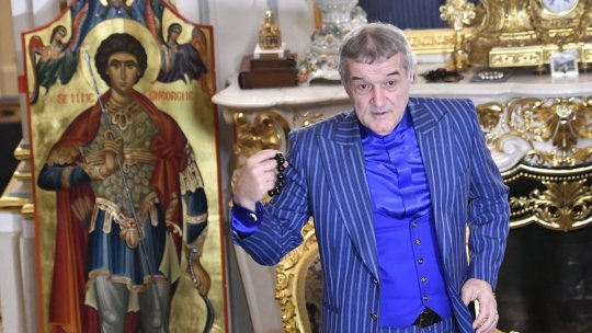 Gigi Becali a pus mâna pe telefon și a scos un jurnalist de pe post: ”Eram la Paris cu fata mea”