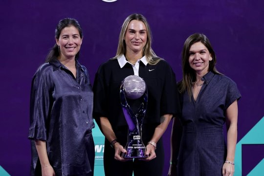 Cine joacă finala Turneului Campioanelor, competiție la care este prezentă și Simona Halep
