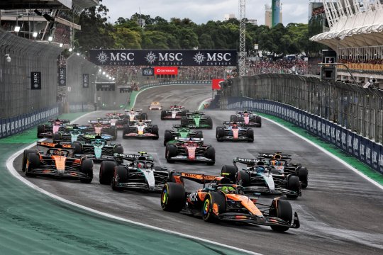 Lando Norris câștigă în Sprint. Piastri a abandonat și diferența crește la 9 puncte în ierarhia generală