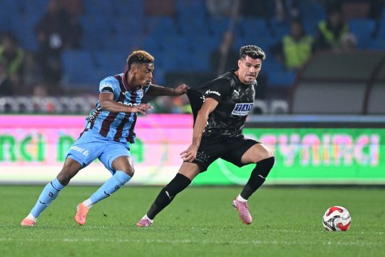 Doamne, ce execuție! Ianis Hagi a marcat o ”bijuterie” de gol: Andre Onana, doar spectator