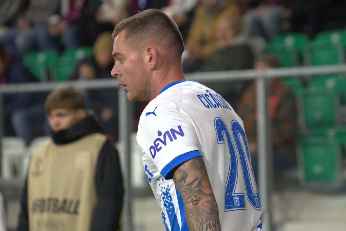 Alexandru Cicâldău a fost eliminat în meciul cu UTA Arad