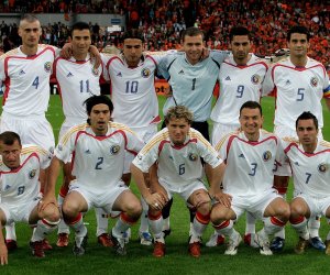 Fostul tricolor a răspuns acuzațiilor că l-ar fi ”îmbătat varză” pe Dorinel Munteanu după un meci al României: ”Asta pot să îți confirm!”