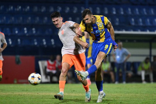 Petrolul - Metaloglobus, de la ora 16:00, pe iAMsport.ro. Ploieștenii, fără victorie de 4 etape