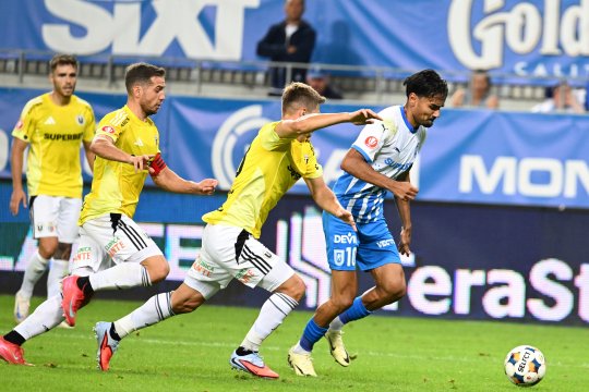 U Cluj - Universitatea Craiova, de la 19:00, pe iAMsport.ro. Duelul antrenorilor străini. Bergodi, față în față cu Coelho