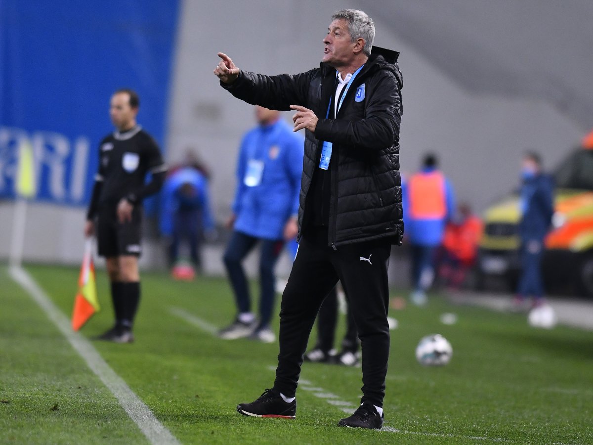 Bergodi, pe vremea în care o antrena pe Universitatea Craiova