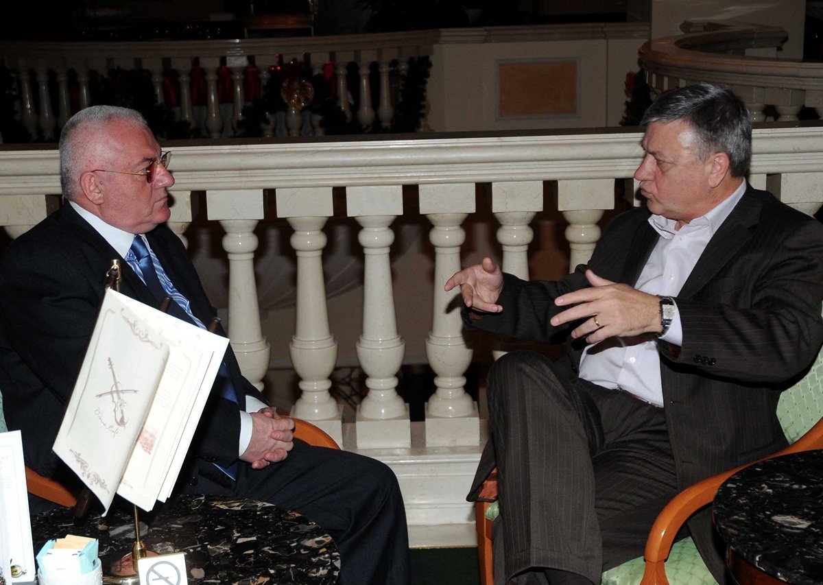 Dumitru Dragomir și Mircea Sandu, foști președinți la LPF, respectiv FRF