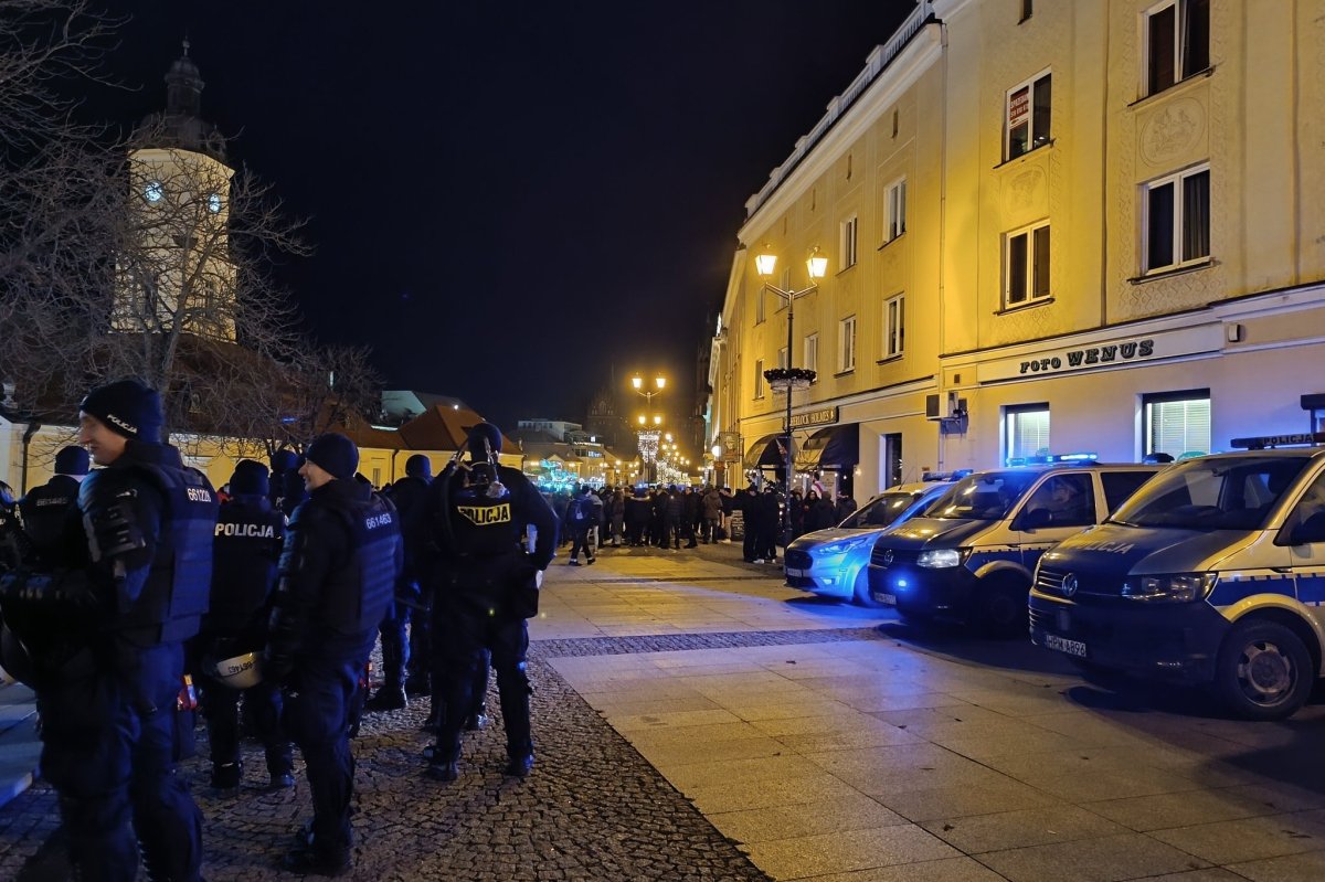 Control de securitate riguros la punctul de întâlnire al suporterilor Rayo Vallecano