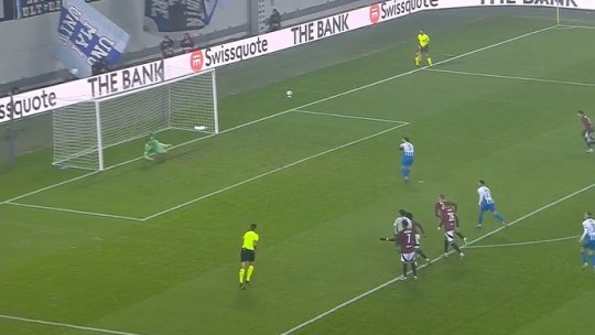 Ratare monumentală în Universitatea Craiova - Sparta Praga! Anzor a irosit penalty-ul scos de Monday Etim