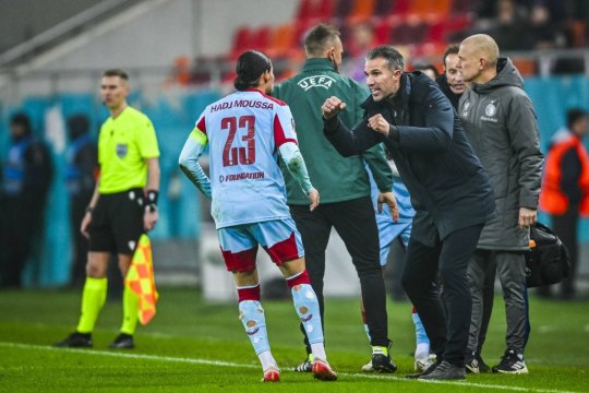 FCSB și Feyenoord, făcute praf în presa din Țările de Jos: ”A jucat împotriva unui adversar mediocru și a arătat ca o echipă de juniori!”