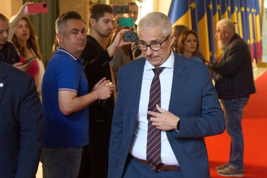 Finanțatorul unei echipe de fotbal a publicat imagini în care ar fi șantajat de actualul ministru al Justiției și interlopul Doru Măgaru: ”2.500.000 € îmi cereau!”