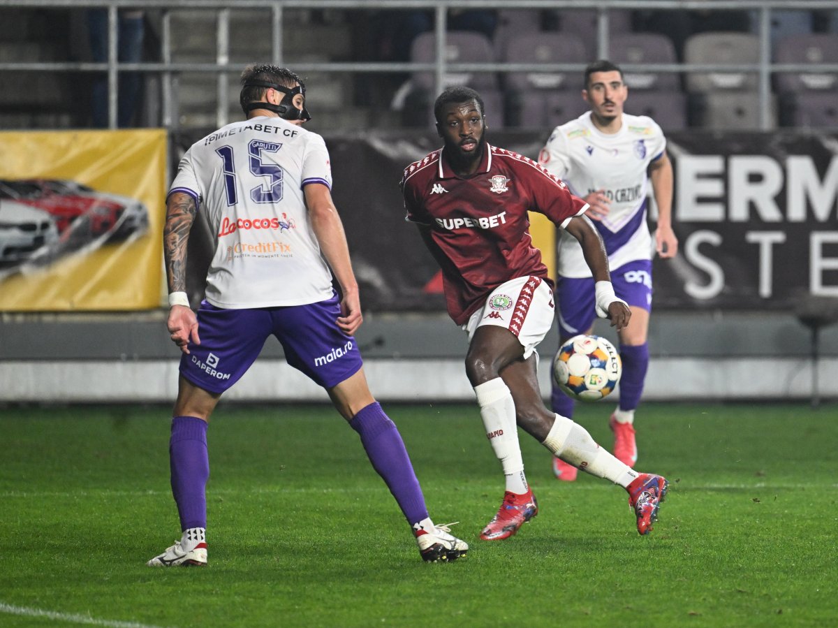 Antoine Baroan a sosit în această vară la Rapid, de la formația elvețiană Winterthur