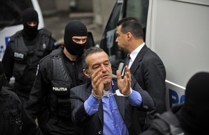 Gigi Becali a fost încarcerat în 2013