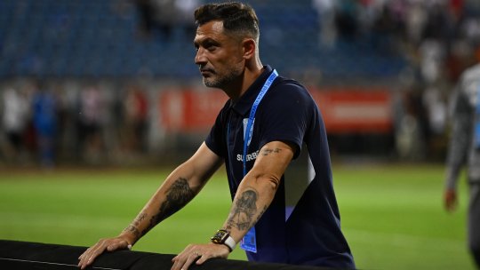 Mesaj exploziv din partea fostului antrenor al Craiovei: ”Mirel a plecat plângând, i s-a luat șansa la titlu și a fost lucrat fără să poată spune adevărul. Slugoii și maimuțoii din jurul lui Mike au jubilat că au scăpat de el”