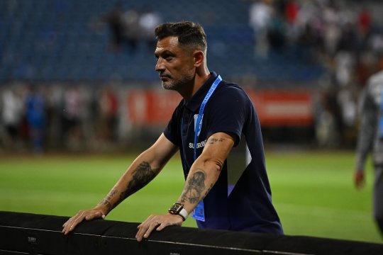 Mesaj exploziv din partea fostului antrenor al Craiovei: ”Mirel a plecat plângând, i s-a luat șansa la titlu și a fost lucrat fără să poată spune adevărul. Slugoii și maimuțoii din jurul lui Mike au jubilat că au scăpat de el”