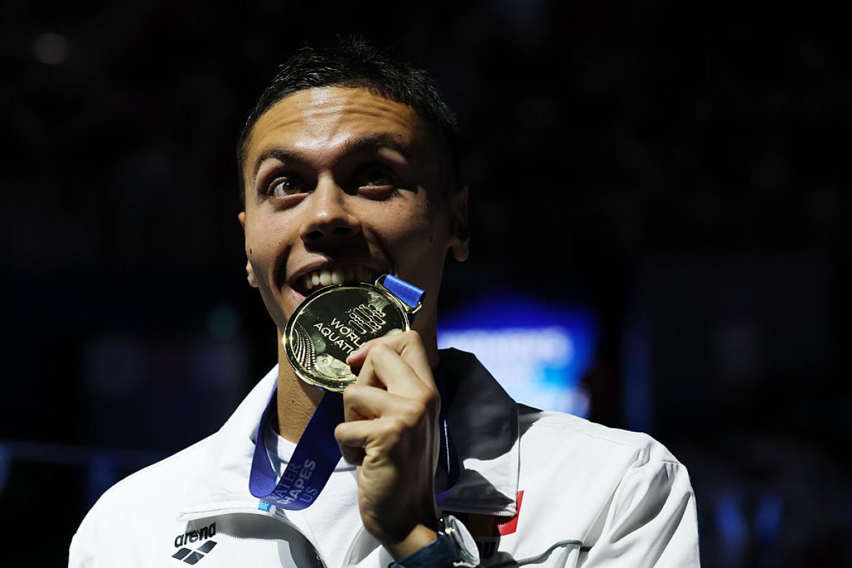 David Popovici a câștigat aurul mondial la 100 și 200 de metri la Singapore 2025