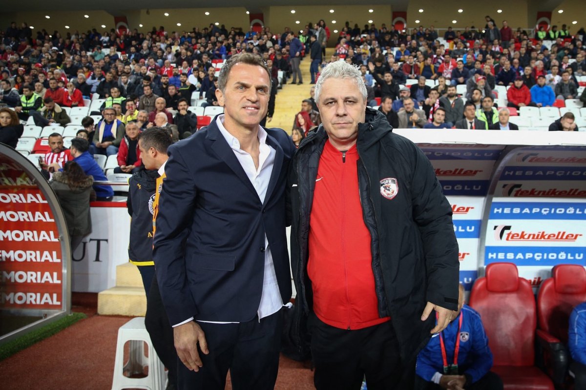 Marius Șumudică a pregătit-o de două ori pe Gaziantep