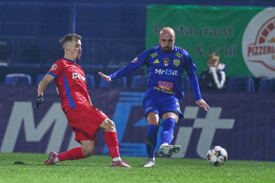 Unirea Slobozia - FCSB 0-0, ACUM, pe iAMsport.ro. Campionii presează din ce în ce mai tare