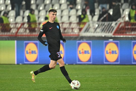 Gigi Becali a spus de ce a fost scos Tavi Popescu din lotul FCSB: ”El și iubita lui...”. Cele 3 reguli pe care i le propune lui ”George” pentru a deveni un mare fotbalist